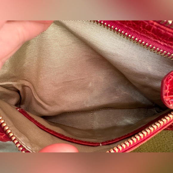 alice + olivia Alana Croc Embossed Leather Handle Bag - Picture 4 of 10